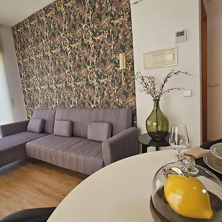 Apartamento Yellow Garrucha Bagian luar foto
